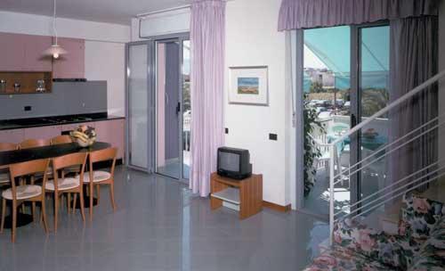 Aparthotel Mediterraneo 4*